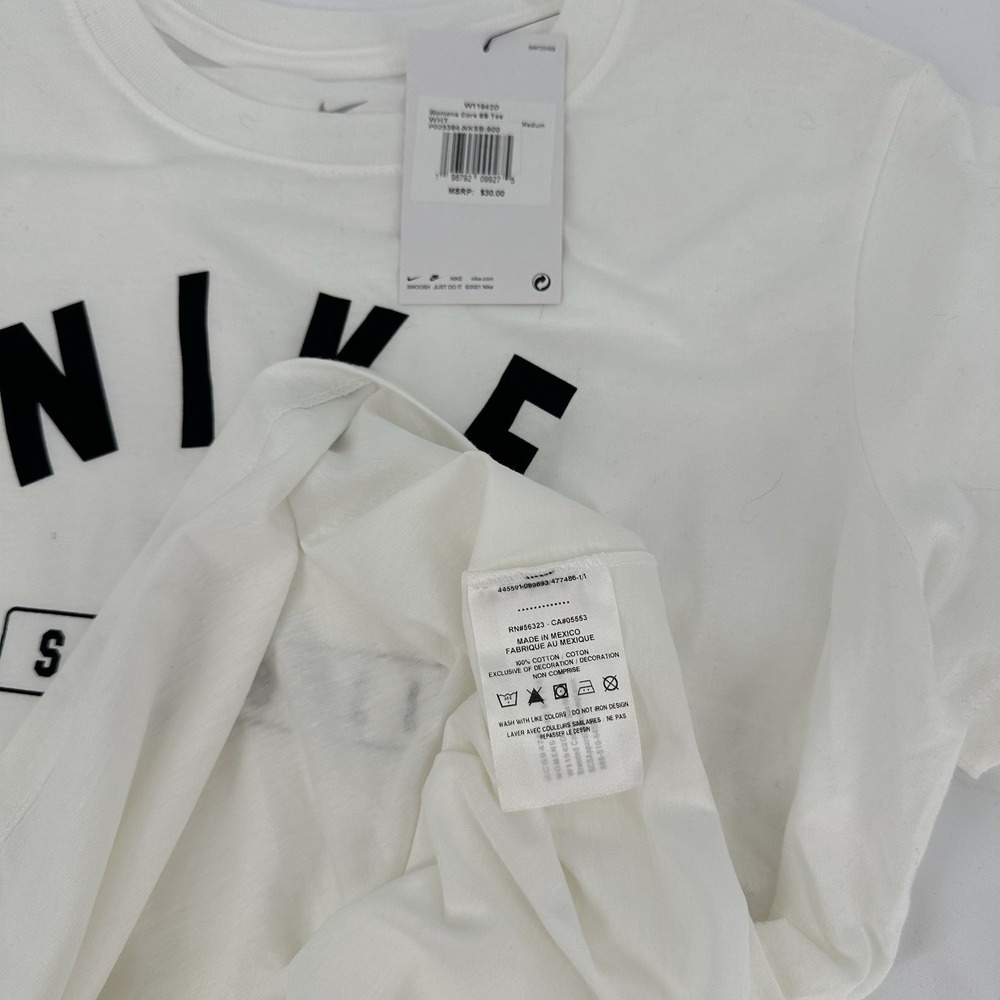 Nike Softball Women's Medium White Rolled Sleeve Shirt The Nike Tee NWT - Picture 6 of 7